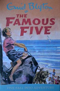 The Famous Five #9 - Five Fall In To Adventure
